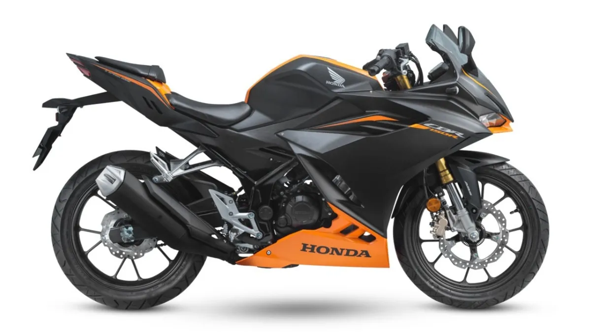 2026 Honda CBR150R Stealth Black
