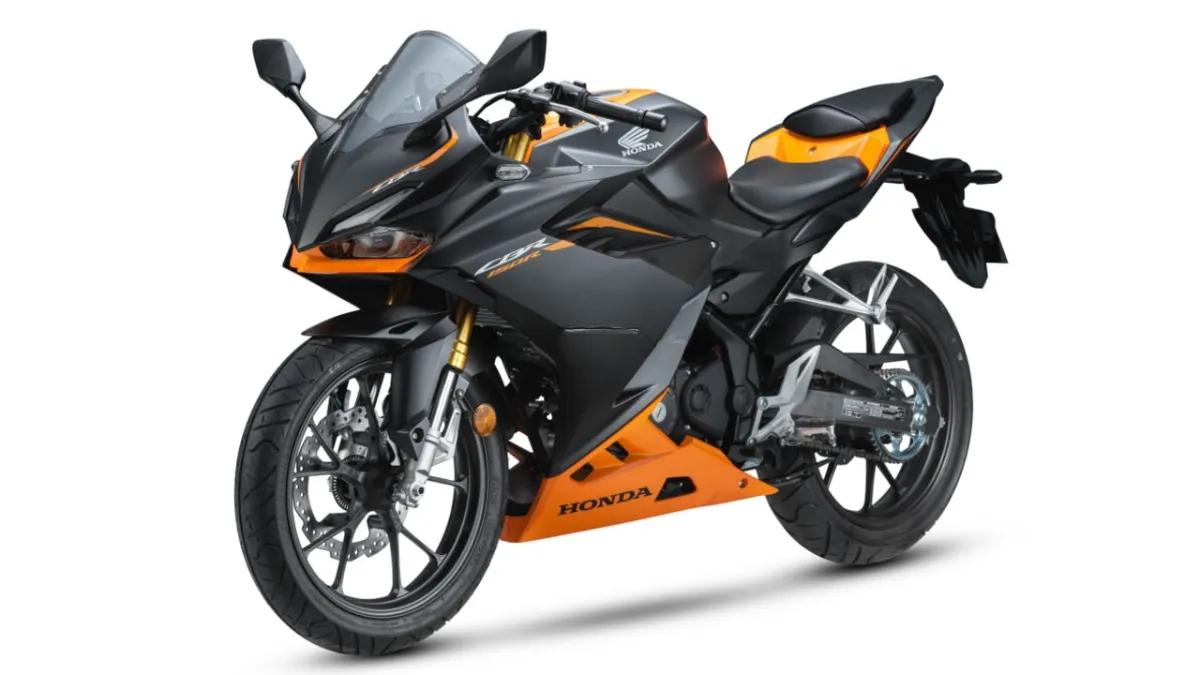 2026 Honda CBR150R Stealth Black
